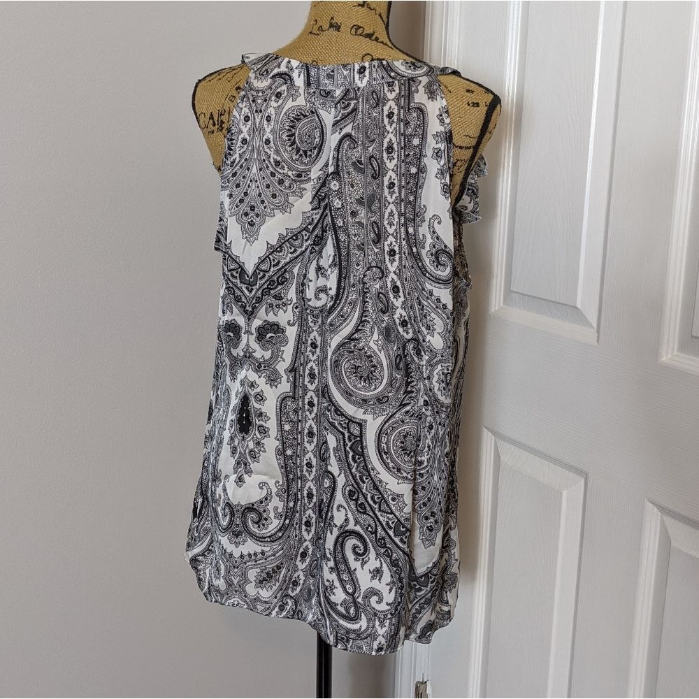 Black and white blouse - Picture 2 of 5
